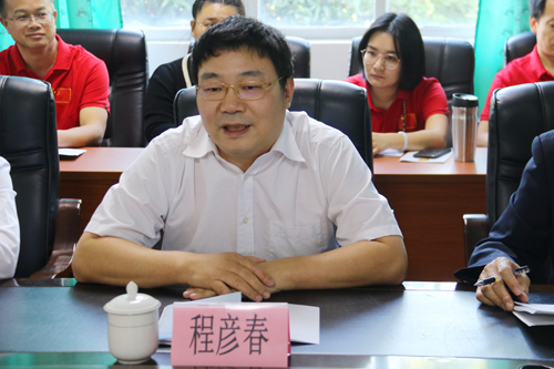 新闻中心 校园动态   校长助理,校办主任方泽强,思政教学部主任李成