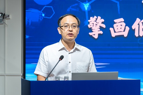 盘建新致辞.jpg 盘建新致辞.jpg