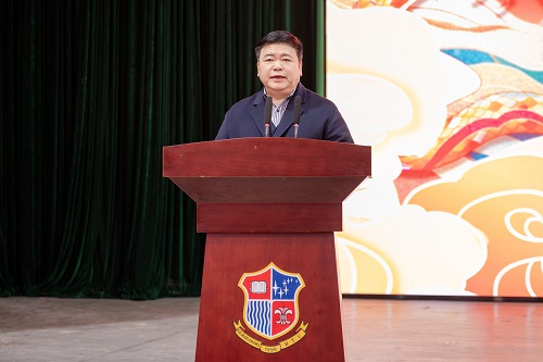 莫秀全在星湖校区致辞.JPG 莫秀全在星湖校区致辞.JPG